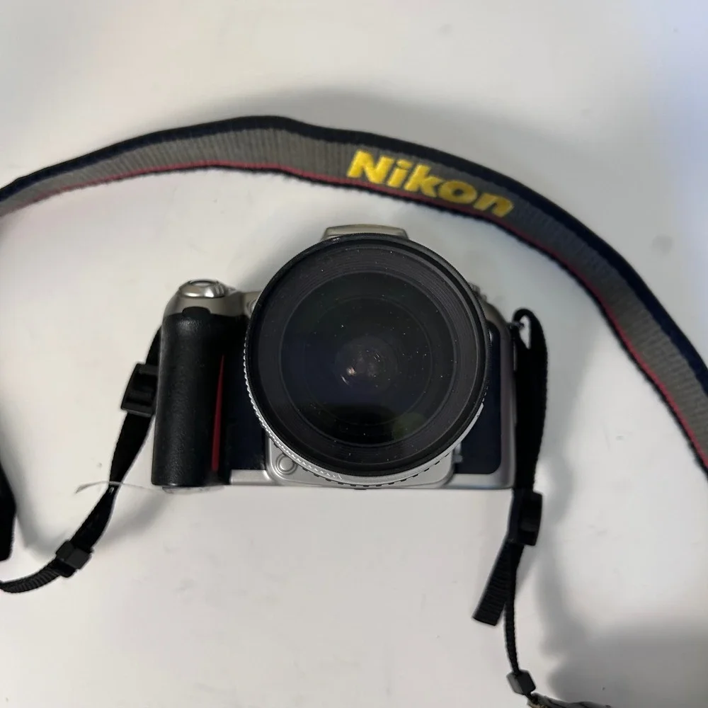 ONLY PARTS: Nikon N80 SLR Film Camera with Nikon 28-80mm Lens and Nikon Strap‎